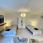 Apartment Bege Workease *
