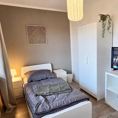 Apartment Bege Workease *