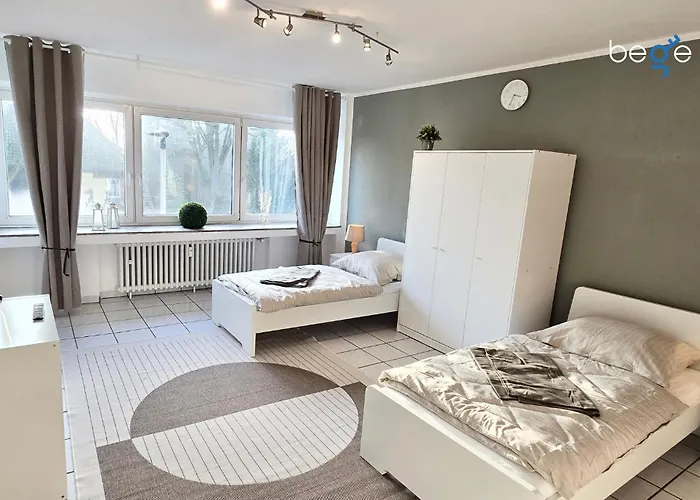 Bege Workease * ドゥイスブルグ